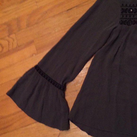 American Eagle Outfitters boho charcoal/black top - Picture 4 of 8